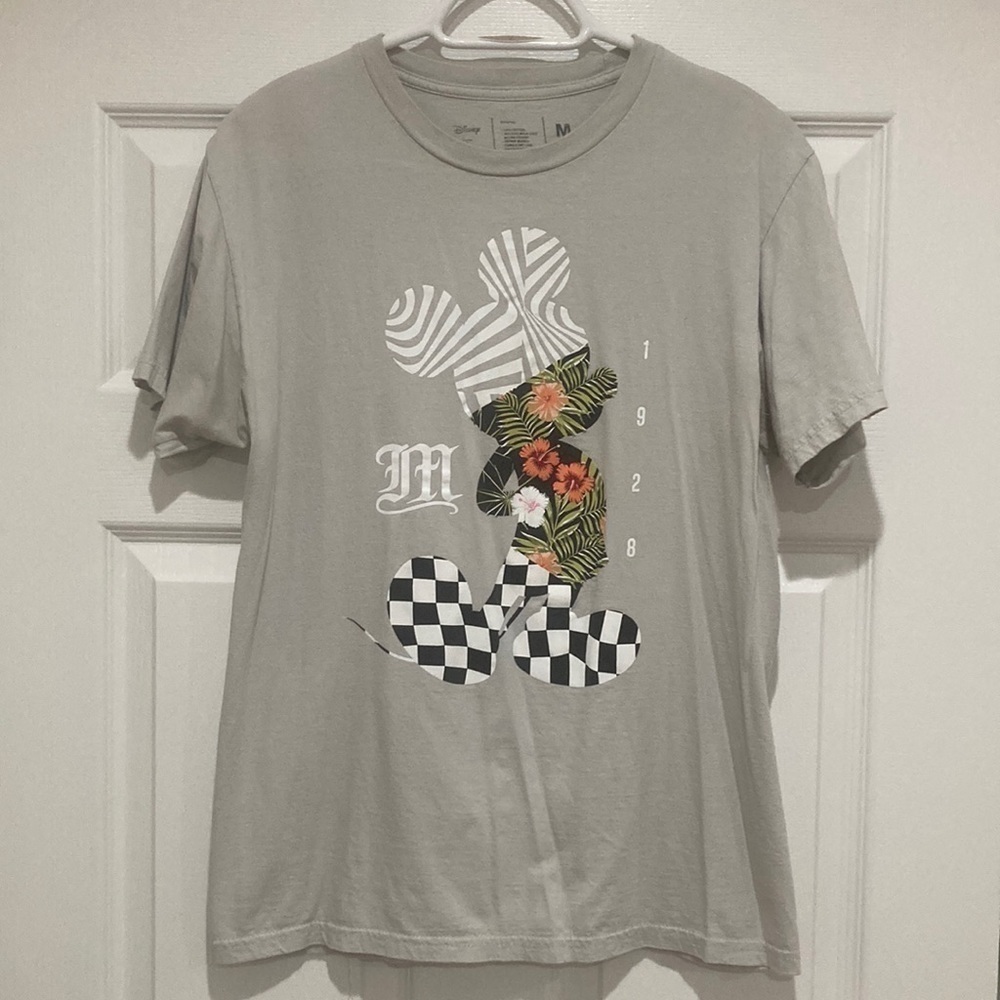 Men’s Disney Neff t-shirt
